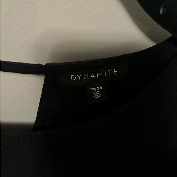 2 items for $20 / Dynamite puff sleeve blouse - XS - Picture 4 of 5